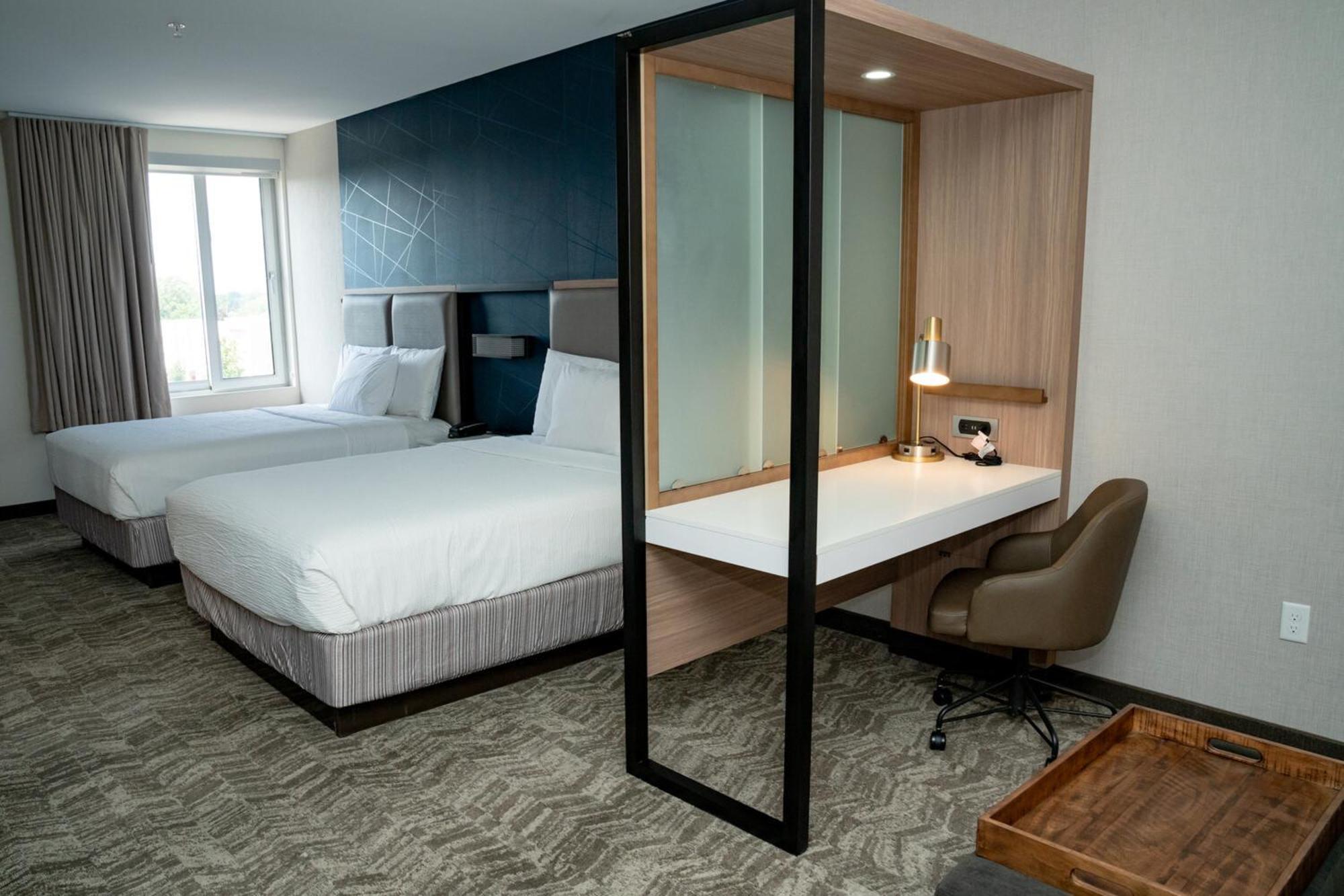 Springhill Suites By Marriott Woodbridge Εξωτερικό φωτογραφία