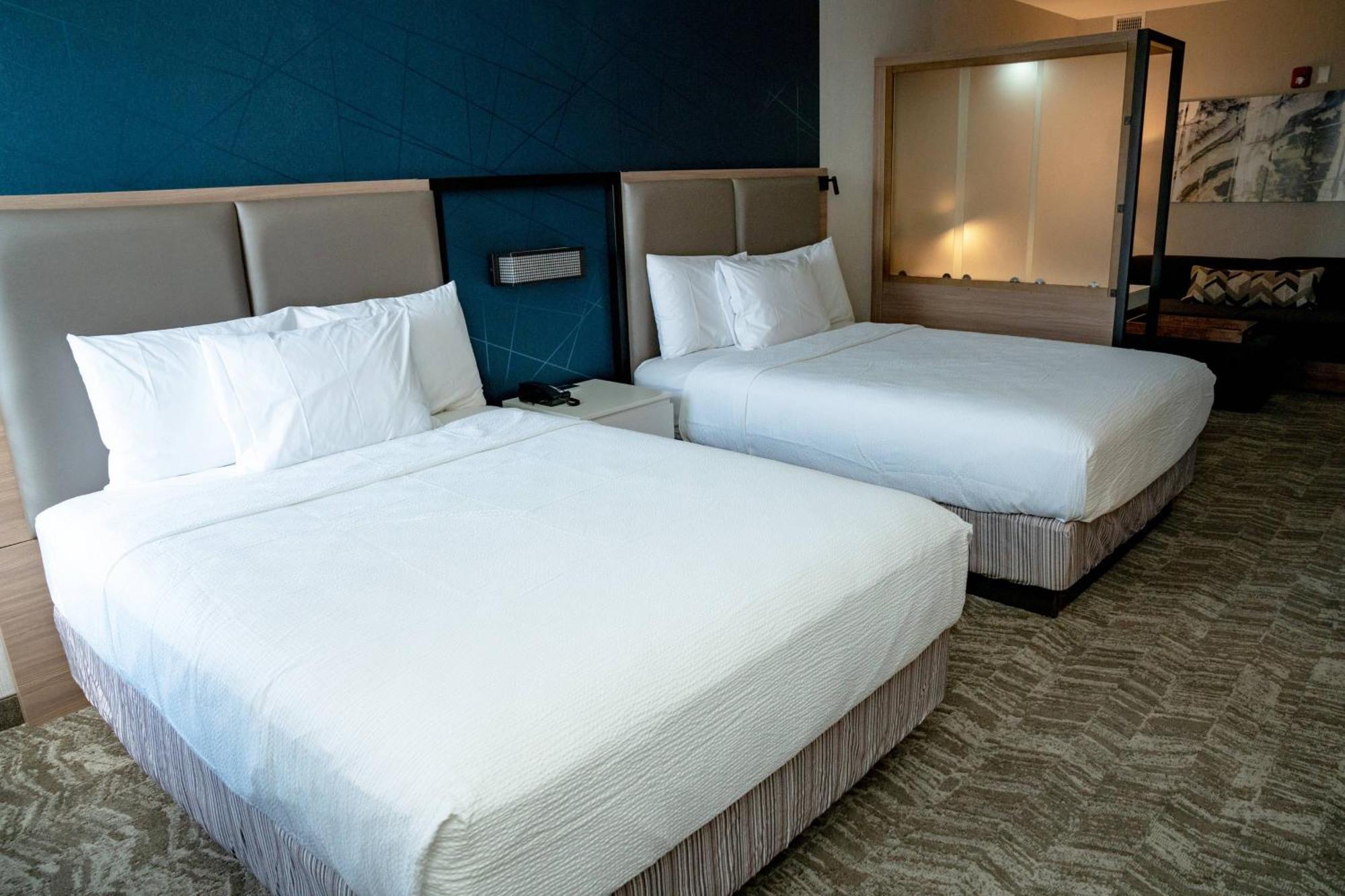 Springhill Suites By Marriott Woodbridge Εξωτερικό φωτογραφία